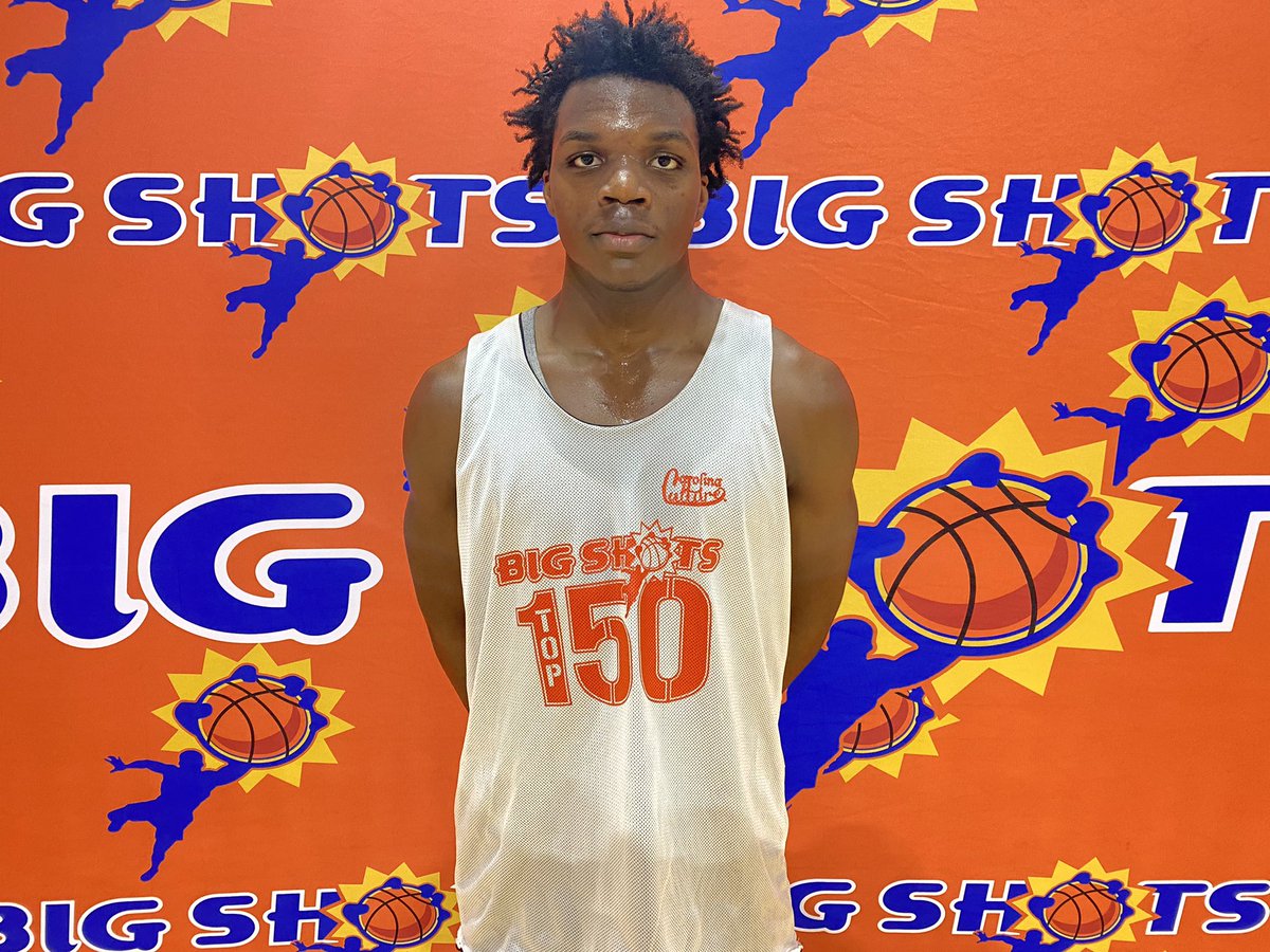 XAVIER MCKELVY is BOUNCY‼️⭐️ at #BIGSHOTS #CarolinaTop150 

<a href="/MckelvyXavier/">Xavier Mckelvy</a> 2022 6’2 SG of United Faith (NC) offers: 
USC Upstate
Winthrop
Radford
North Carolina A&amp;T
UNC Asheville
Appalachian State
Jacksonville