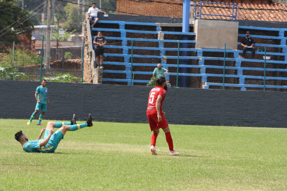 APFPrimeraB's tweet photo. #APFPrimeraB ⚽
⏱ 90'
Se jugarán 4' más.
▶️ #3DeFebrero 0
▶️ #PHayes 1
🏟 Tomás Beggan Correa.
🗓️ Fecha 26. https://t.co/h5P5Y6LiGU