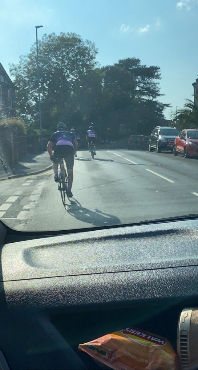 On a monster of hill the boys are really having to dig in!! 🚴‍♀️🚴‍♂️
