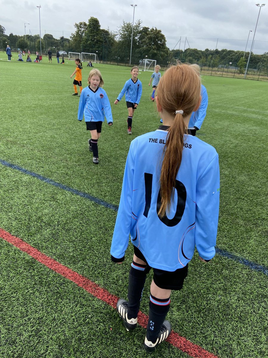 U9sTown's tweet photo. Girls had their second friendly this morning against Sprowston u9 girls. Superb performance from the girls ⚽️💙 https://t.co/g66sgOr1OT