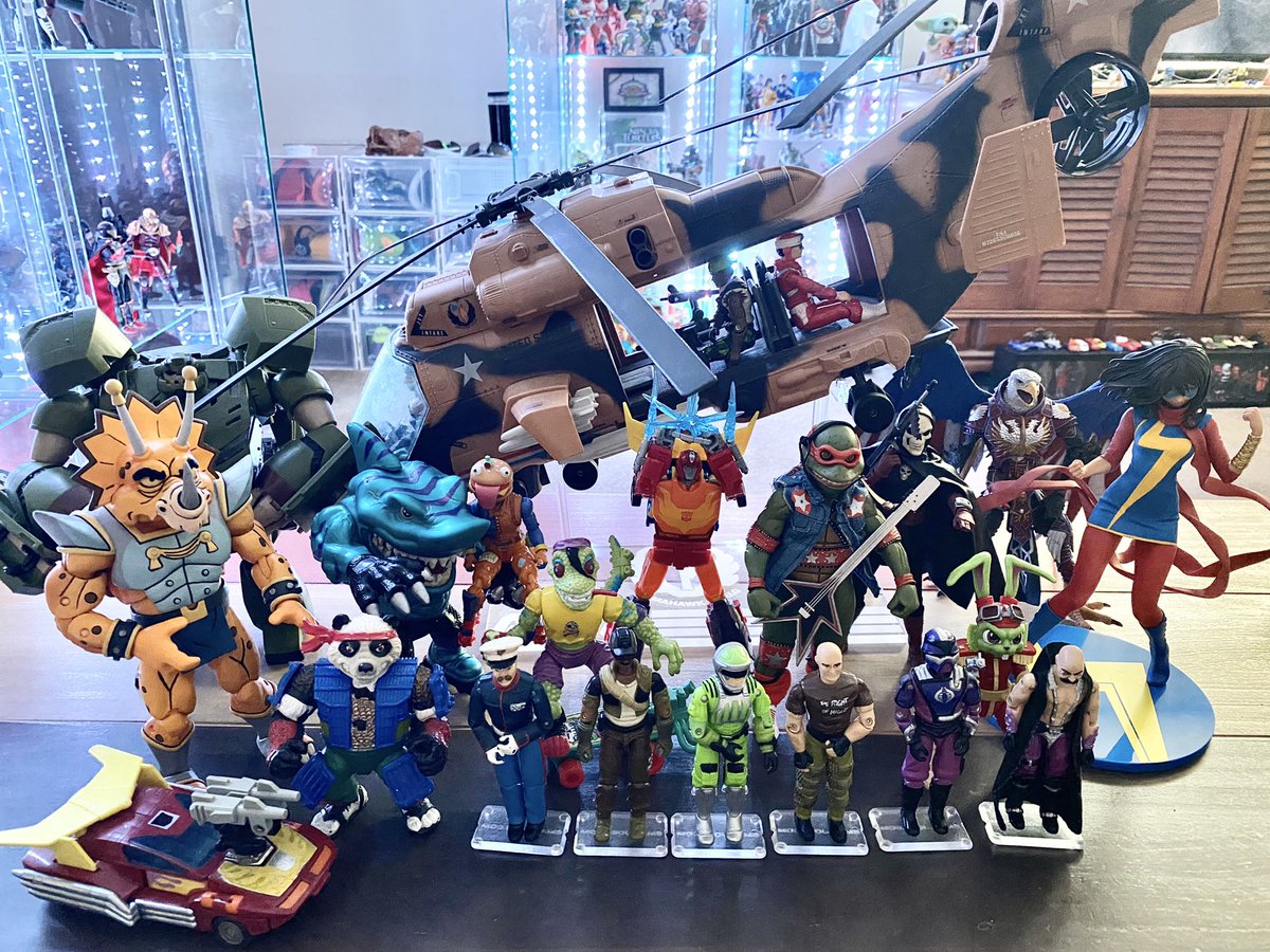 WilliamMitchner's tweet photo. While cleaning decided to take a photo of some of the favorites in the collection! The stories behind some of these bring up so many memories and experiences! #PlayingAround #ActionFigures #VintageToys #ModernFigures #TMNT #GIJoe. #YoJoe #Marvel #Transformers #Mezco https://t.co/EKL9VXRDND