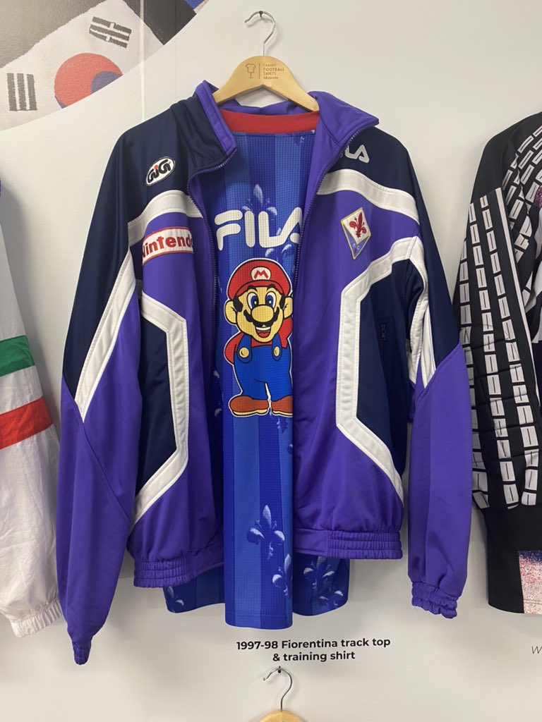 classicshirts's tweet photo. 90s Benchwear 

🧊 https://t.co/NGF1UaySEm