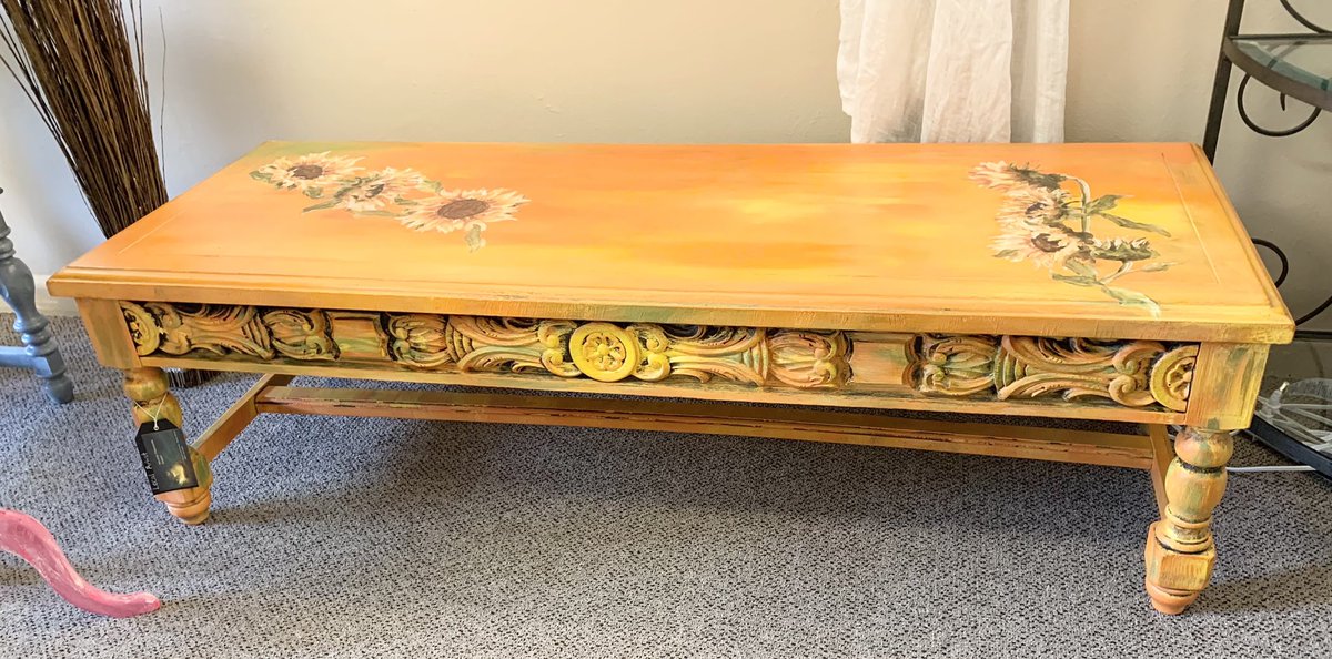 RedRoosterMall's tweet photo. See Something You Like? Stop By Island Treasure Chest Inside The @RedRoosterMall 🛍 We’re Open TODAY 11-4 ⏰ #freelandwa #shopwhidbeyisland #redesignwithprima #earthsafefinishes #smallbusinesssaturdays https://t.co/WjcPIeiNF0