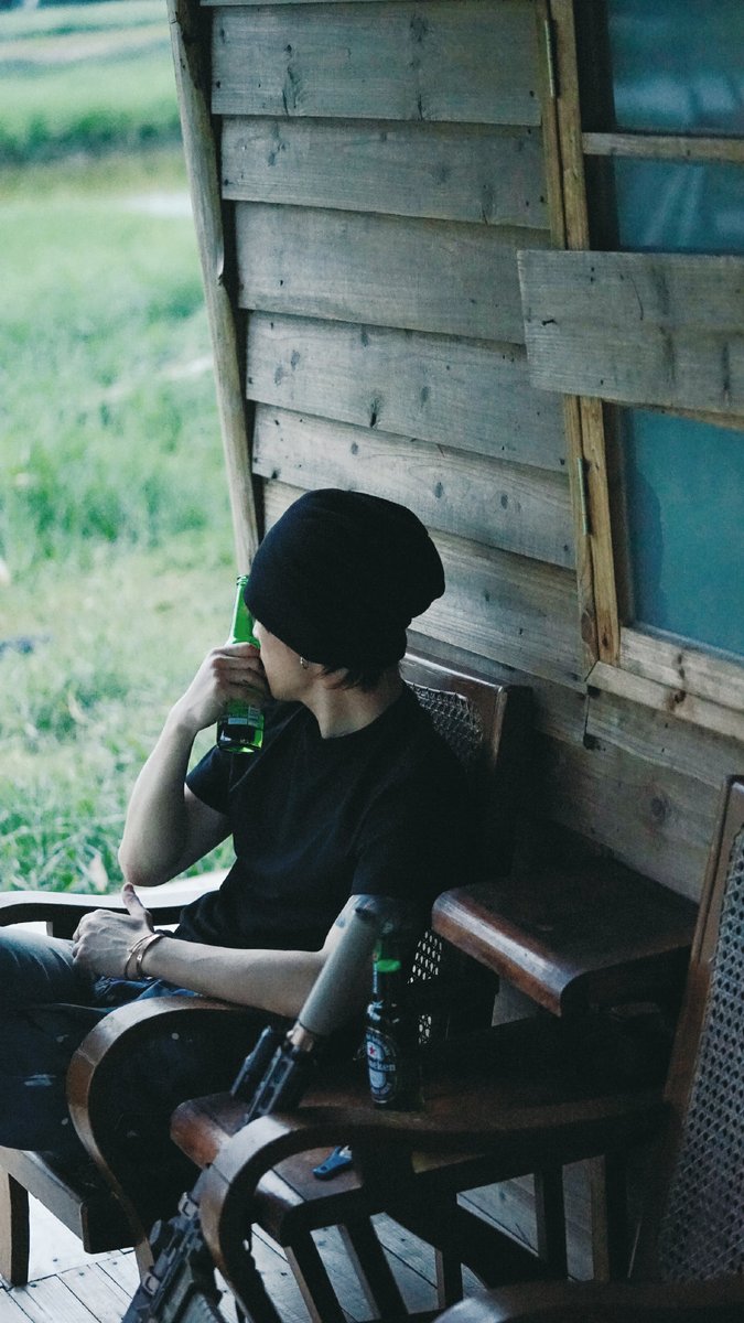 313ftimwy's tweet photo. TroubleZ Studio Weibo Update 210904
End of Summer 🍂
Can I sit beside you TZ ? 😆🍻
#TroubleZ #TroubleZ高天佐 #FREEOUT https://t.co/i5zpahVzly