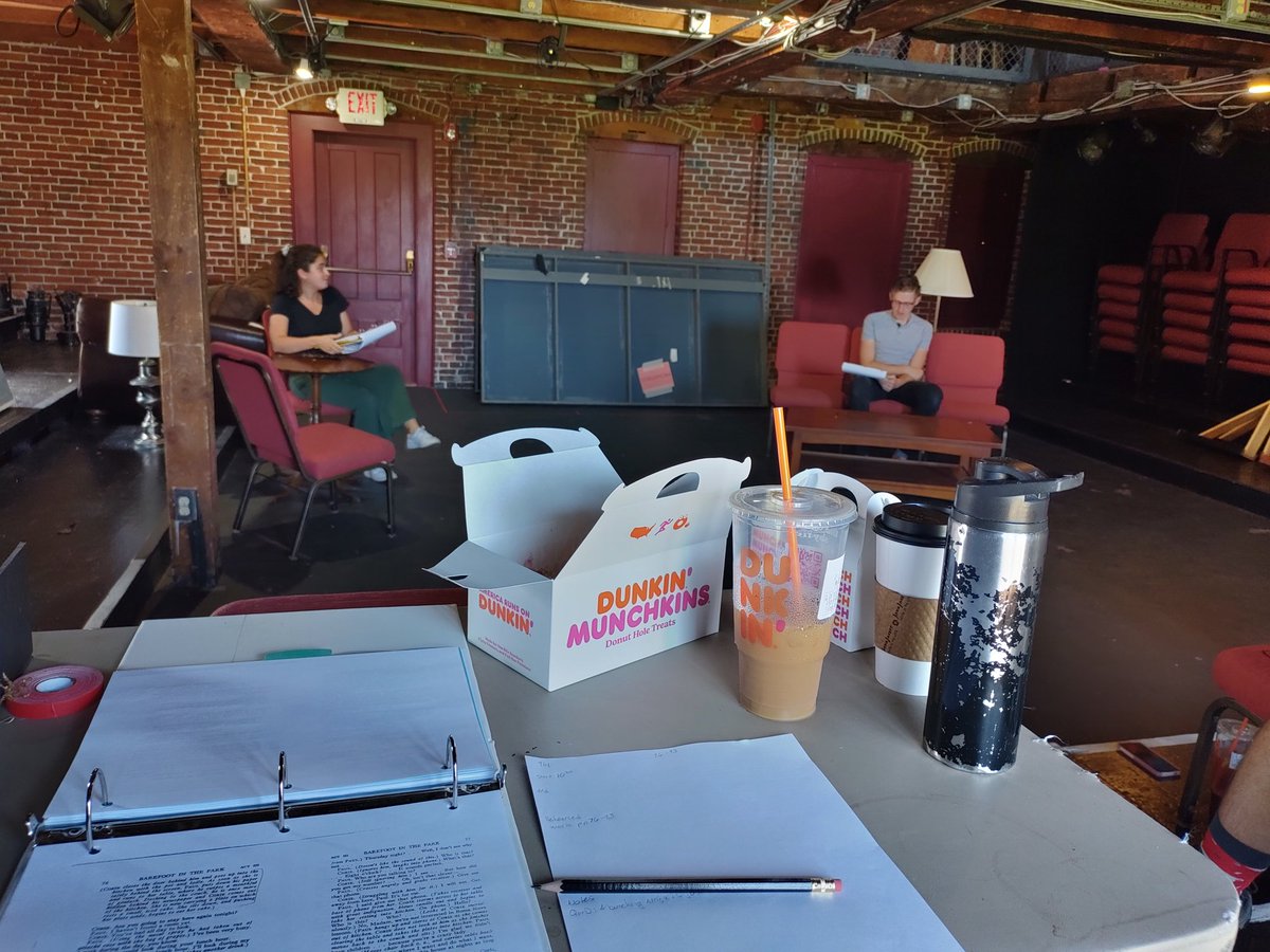 Giabow's tweet photo. Typical New England rehearsal with all the Dunks. #stagemanagerlife #stageshotsaturday https://t.co/T9ML3dViQy