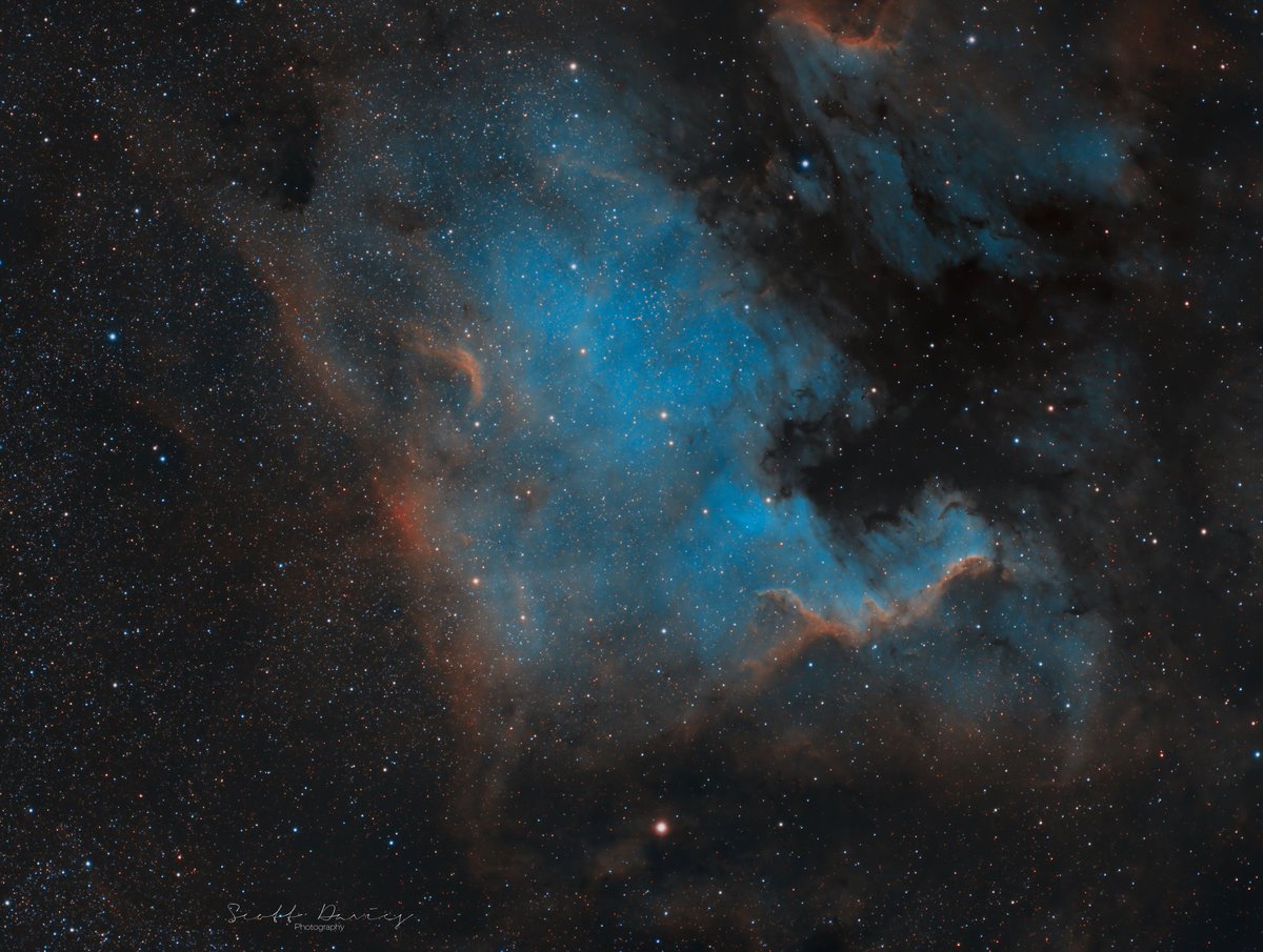 My first ever SHO palette image! I'm chuffed with it 🙏
#astrophotography
#NGC7000