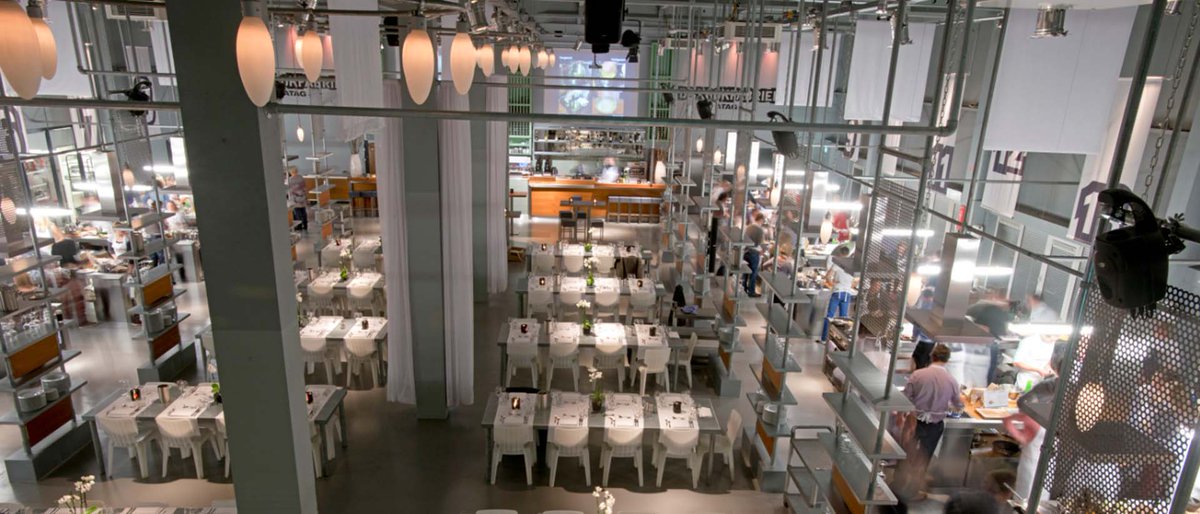 Culinair evenement op 1200m2 in Amsterdam

Dit is geen standaard avondje uit, je moet zelf aan de slag! In de zaal is iedere tafel voorzien van een eigen kookeiland waar je zelf een aantal gangen kunt bereiden. meer info? ga naar cooklikeachef.nl/nl/chef/sterre…