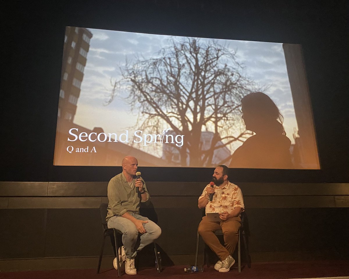BohemiaMediaUK's tweet image. Shot on beautiful Fujifilm stock &amp;amp; following the story of Kathy, a woman living in the wake of a brain disease diagnosis, @2ndSpringFilm screened to a great @ThePCCLondon crowd + Q&amp;amp;A with director Andy Kelleher

SECOND SPRING will show later this month on @BohemiaEuphoria 🌾