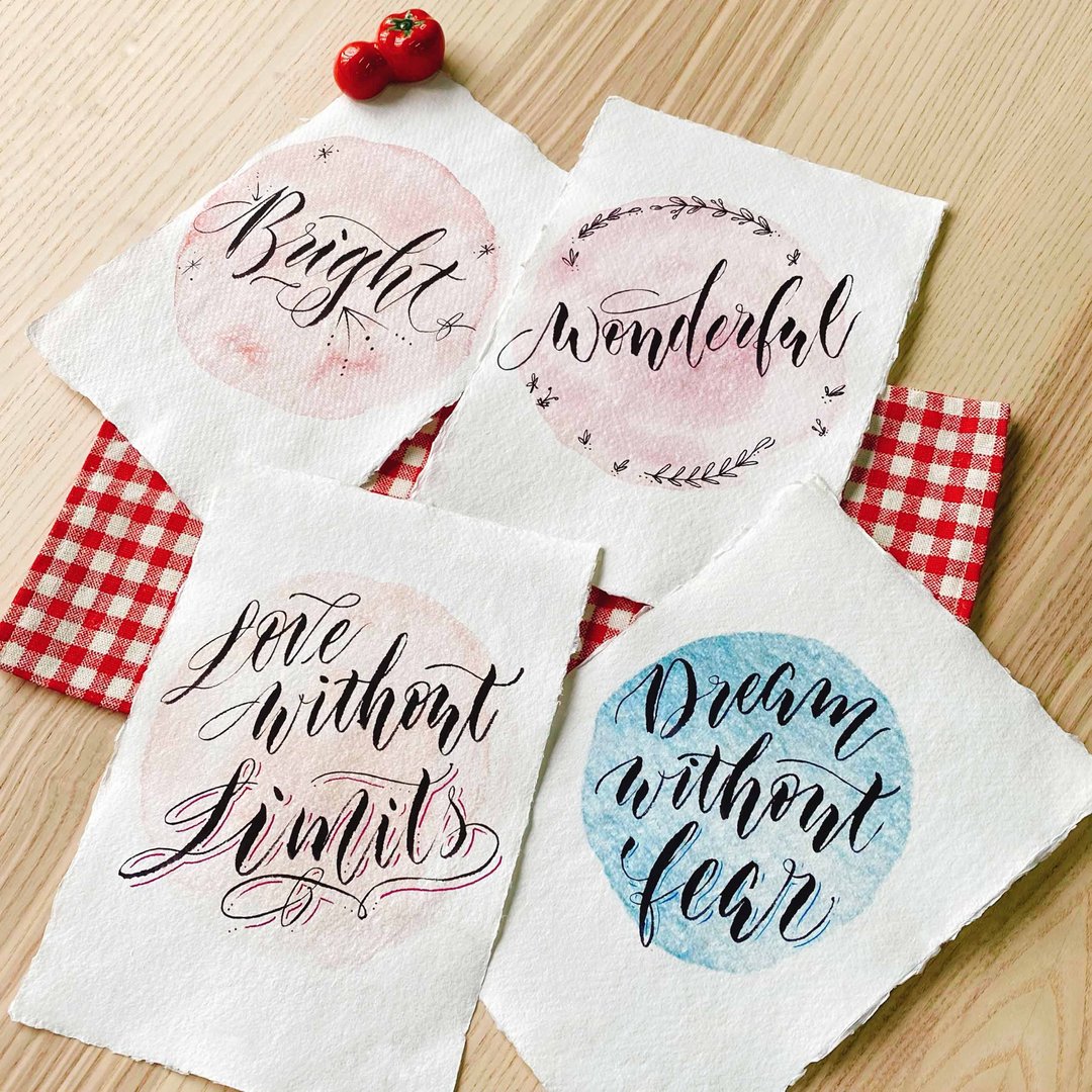 CalligraphyHong's tweet image. Love without limits.
Dream without fear.

@littlething.jc #englishcalligraphy #dippen #dippencalligraphy #flourishing #lifequote #quoteoftheday #hongkongcalligraphy