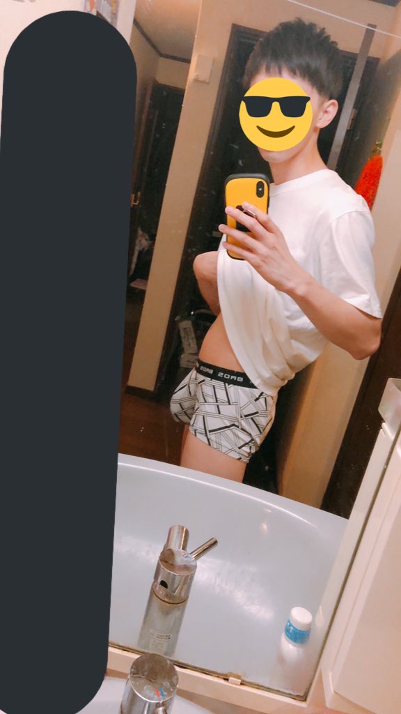 こーゆうもっこり好きなんですよね〜👋誰か見せてください😠