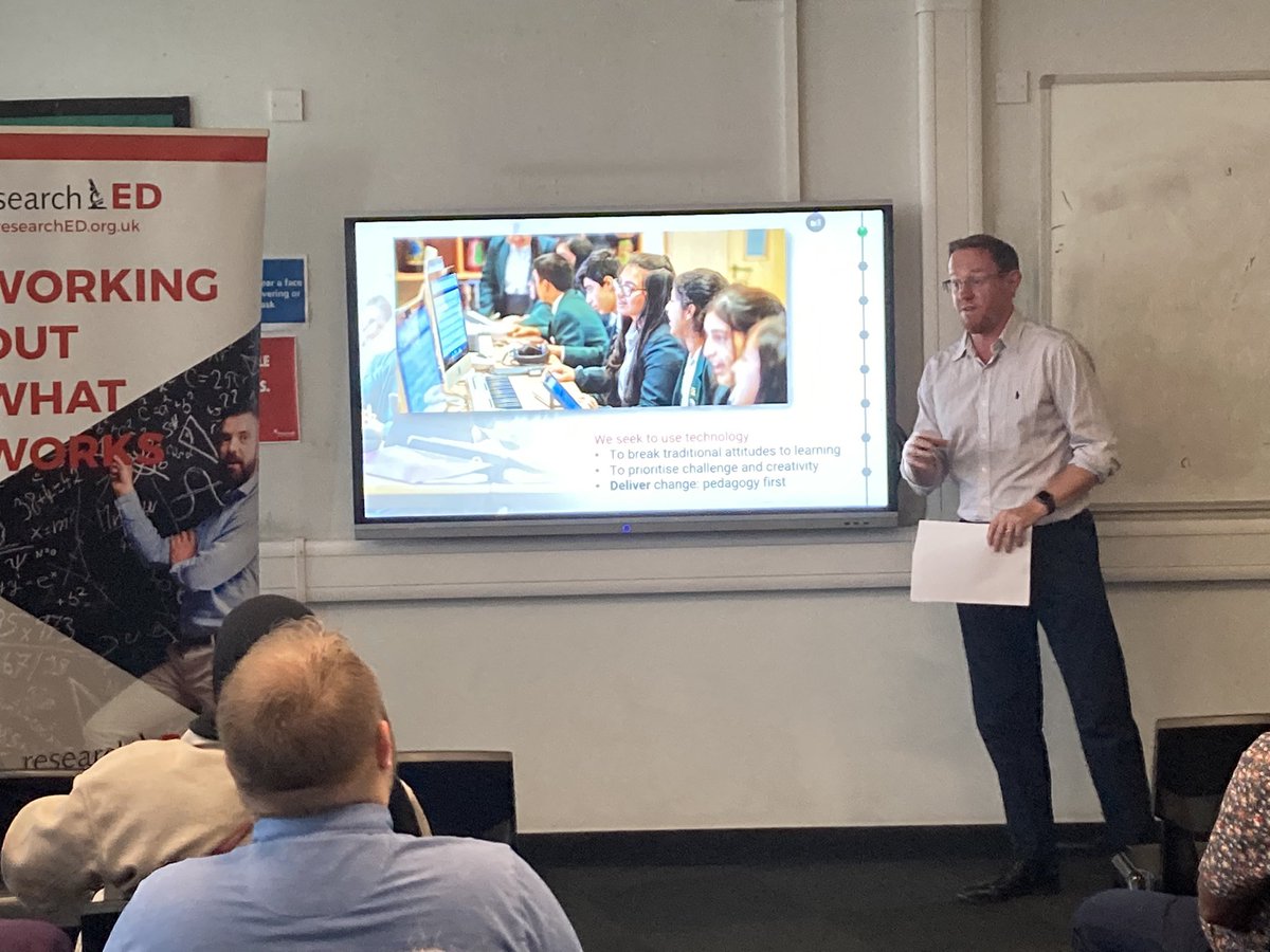 ScottMordue's tweet photo. Superb session from Dan Mace on the use of Comparative Judgement at Langley Grammar School. #rED21 https://t.co/5fogCHyoXx