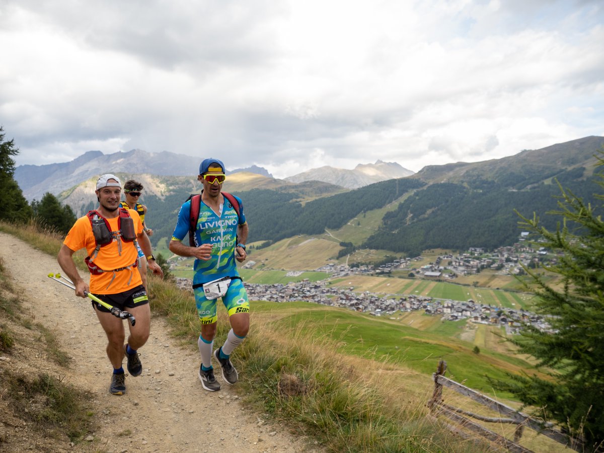 Questa è la storia di superuomini e superdonne, che ieri hanno lottato per 3,8km a nuoto, 198km in bici, e 42km a corsa a #Livigno, per guadagnarsi il titolo di @IconXtri 2021. Un'emozione incredibile, grazie a tutti i partecipanti! Full album: bit.ly/3h23sZm