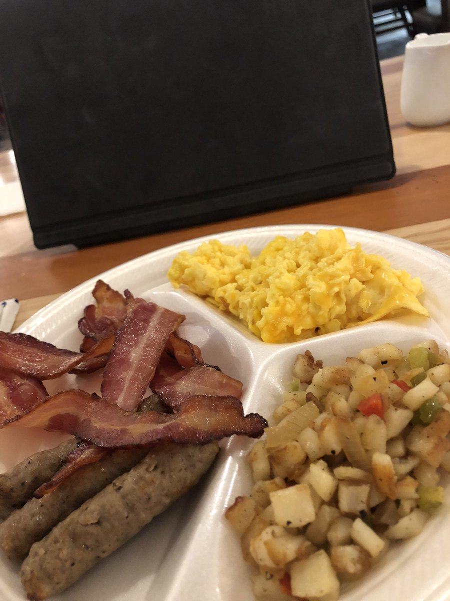 PatStrathman's tweet photo. Goooood morning! Since high school football is back, that means the return of the Smart Insurance Coaches Corner is here! Listen to coaches this morning from 8 to 9 on @1150KSAL &amp; https://t.co/JyYlvg2Gzl. Back out at Burger Theory for breakfast! https://t.co/HS0SKNDFw3