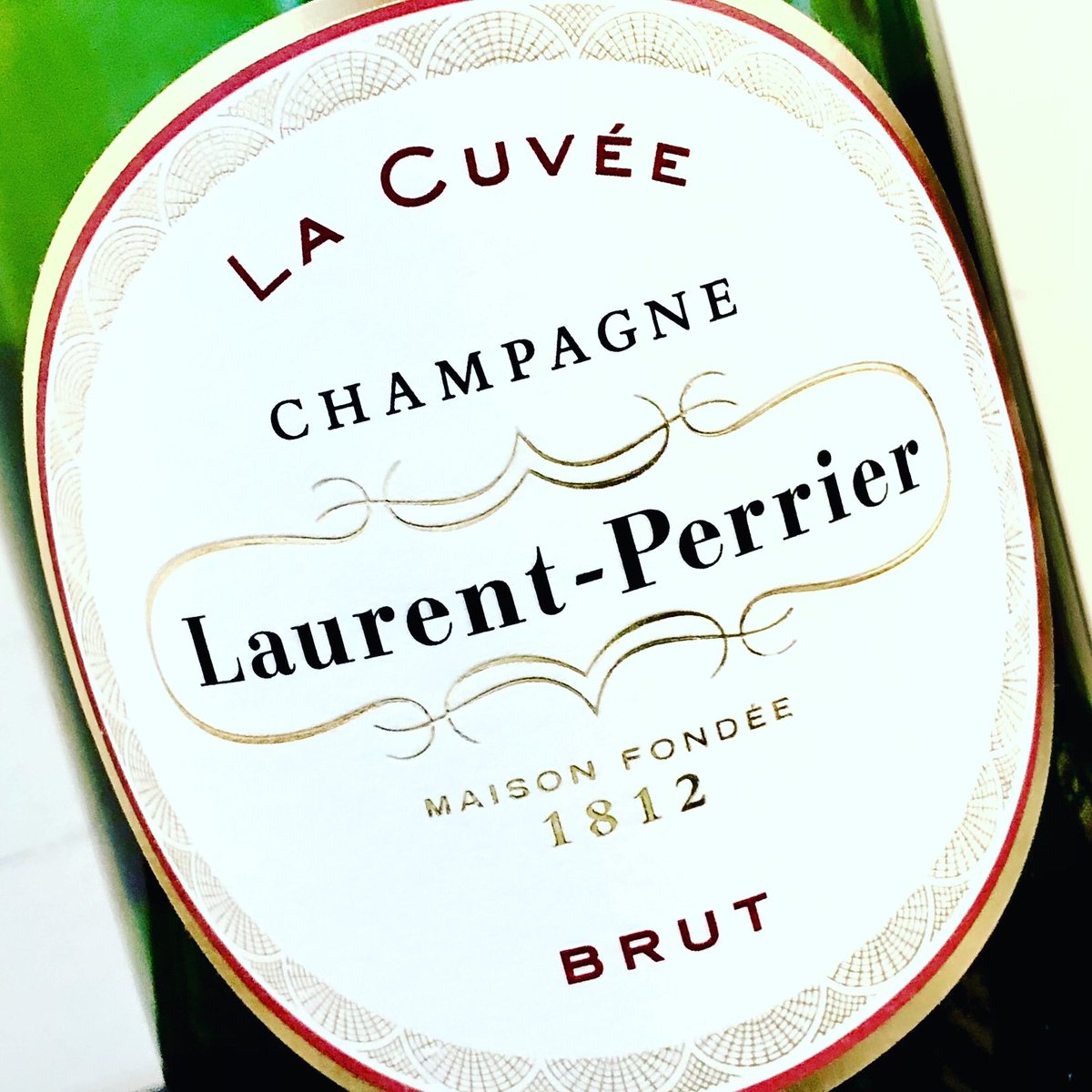 majesticrch's tweet photo. Let’s #seeyouinstore for @ChampagneLPUK whilst it’s on #winepromo or email or online for #winedelivery #majesticwine #richmonduponthames https://t.co/2lwuOkVYP2