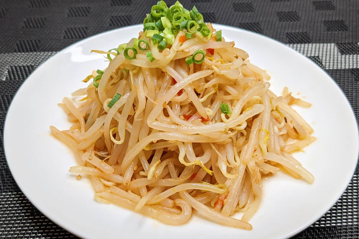お酒をよく飲む人は是非！「もやし」を使った簡単お手軽おつまみレシピ！