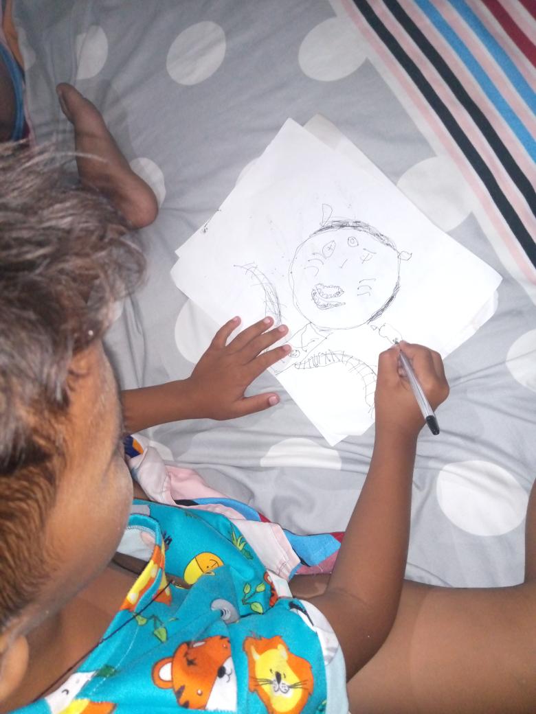Puting_Balbas's tweet photo. "soon to be the artist ,😅
Father like son 😊

@DynamiteAxie https://t.co/YyCedcKVNI