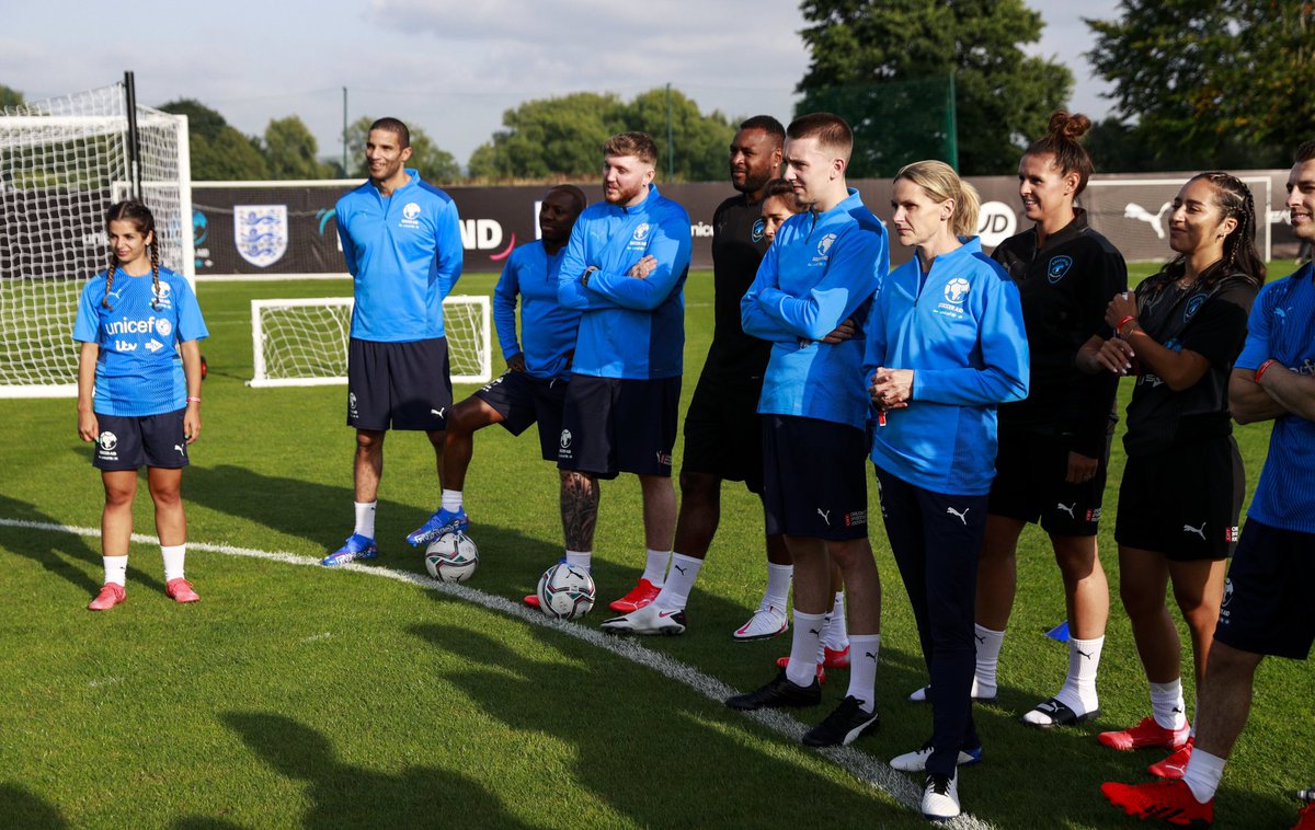 Wes5L1nk's tweet image. Great week training @socceraid , fantastic experience and more importantly to help raise money for @UNICEF_uk to help children all over the world. Watch on ITV tonight and STV from 6.30pm. Please donate if you can at socceraid.org.uk/donate
