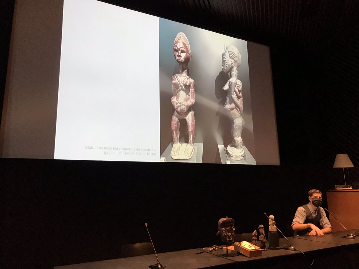 SFSHPeau's tweet photo. La vision anthropologique de la peau à travers la collection du musée @quaibranly #sfshp #sfshp2021 https://t.co/tgmcp0Zn2n