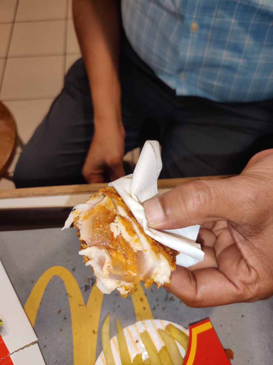 George_Thomas_'s tweet photo. Is there anybody listening to this #foodsafety complaint ? @ArvindLBJP @fssaiindia @CMofKarnataka @PMOIndia @gokfoodsecy @McDonalds @McDonaldsCorp @mcdonaldsindia @Mcdonaldsinind @mcdonaldsin RAW MEAT SERVED TO ME AND FAMILY. Cannot ignore it as accident. https://t.co/n9Crh6djX0