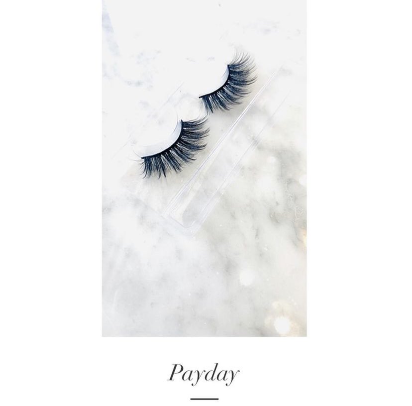 ishacoraco's tweet photo. Introducing our new 25mm mink lashes✨All lash orders come along with free wand brush to get your minks in the best shape. Don’t forget every lash pair come with a luxurious lash case 💕
Swipe left to see 👉
.
.
.
Use Promo “ICO20” CHECKOUT 🛍✨🛒
.
https://t.co/U6xbierZaS https://t.co/MUjsgG6LOf