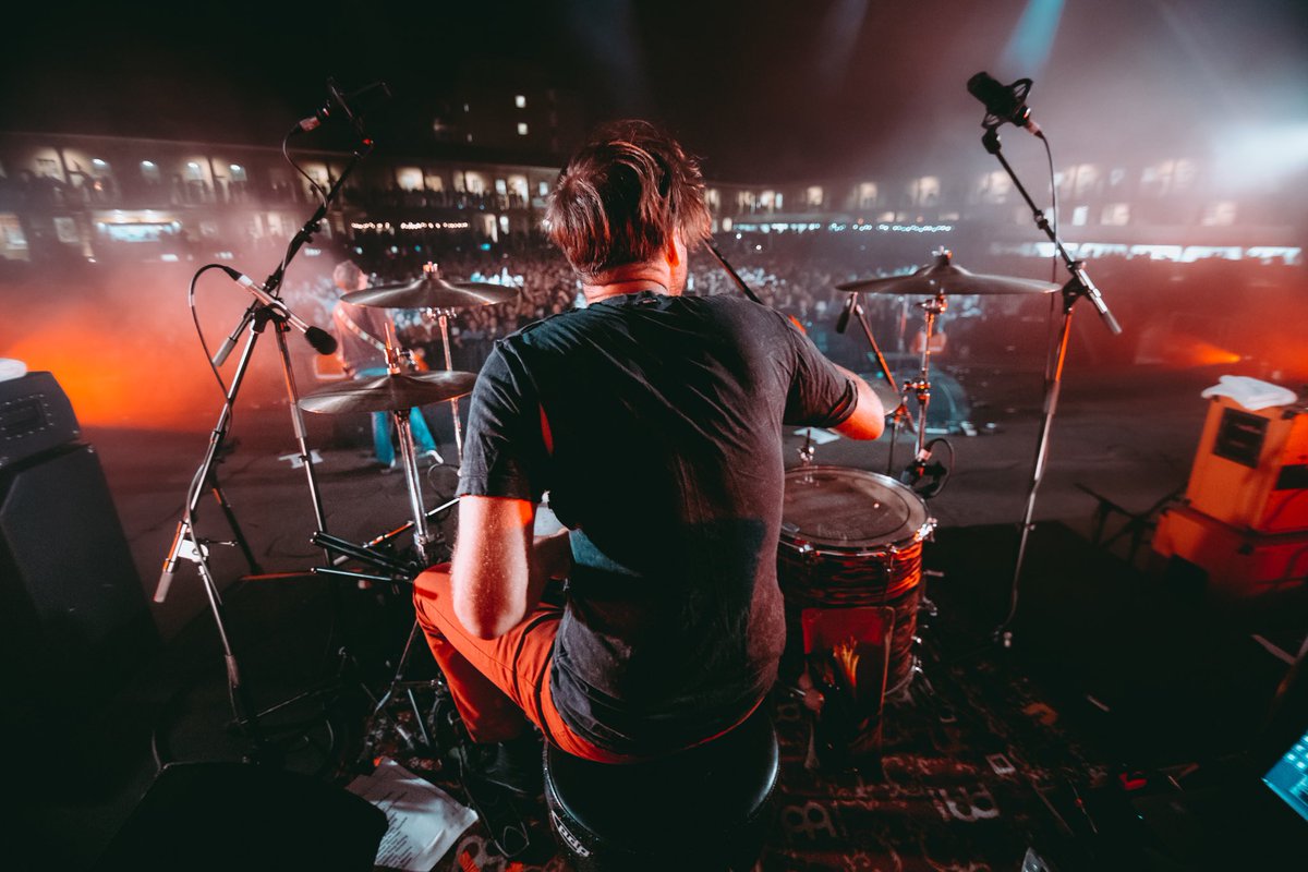 The Cribs tweet media
