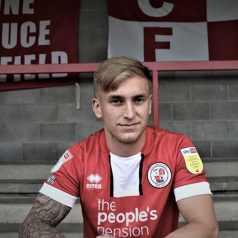 crawleytown's tweet photo. 👋 REDS SIGN ALEX BATTLE

The striker joins us after impressing in pre-season! 

Welcome, Batts! 

#TownTeamTogether 🔴
