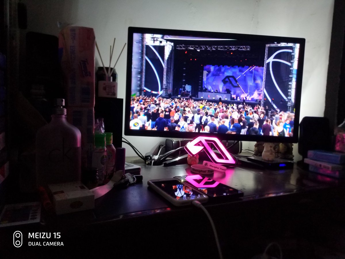 stephenluke__'s tweet image. push the button from china#ABGT450#above&amp;amp;beyond