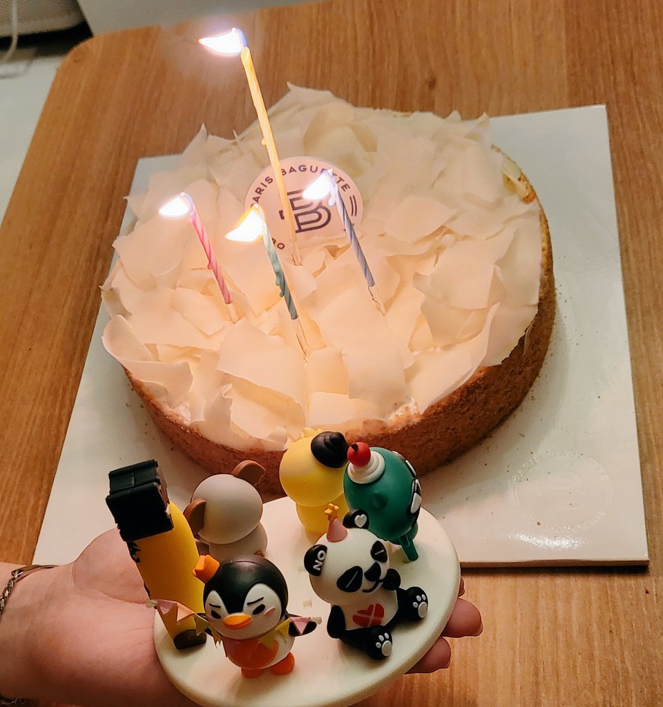 _itchu's tweet photo. 투피엠 13살 생일축하해💗❤💚💙💛💜 #2PM_13th_anniversary https://t.co/onPOlTYbIo