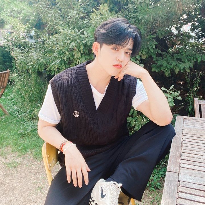anadeomi_'s tweet photo. Jeongcheol AU

– Latibule –

(n.) sebuah tempat untuk bersembunyi; sebuah tempat yang aman dan nyaman. https://t.co/uGkaxGg5vd