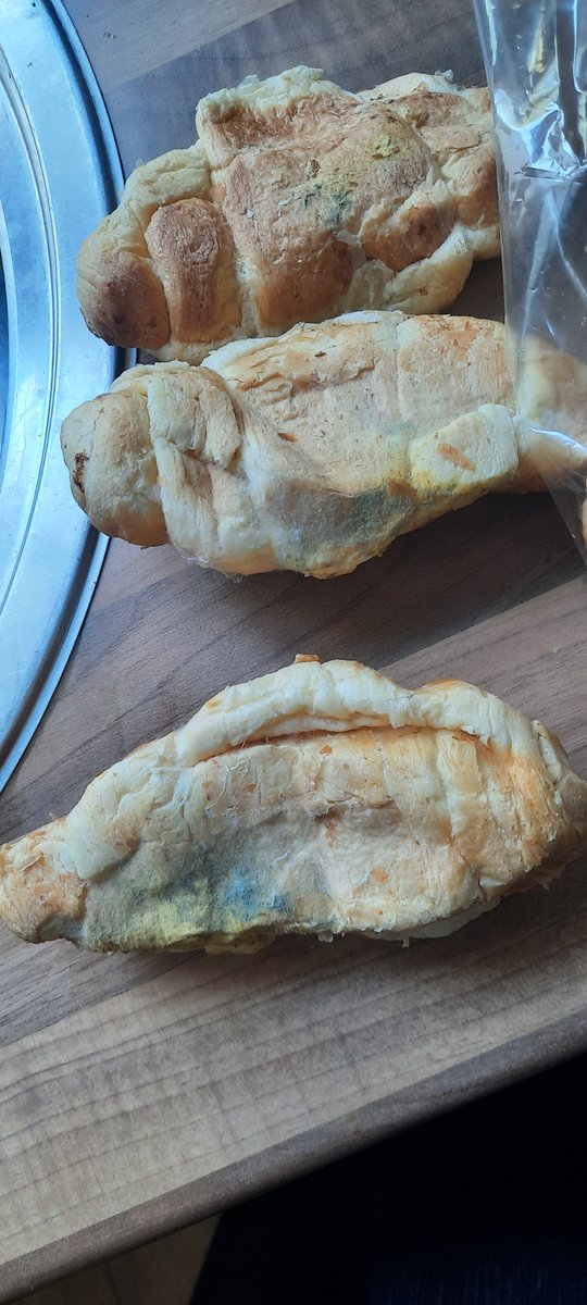 jessminter94's tweet photo. @AldiUK I bought these croissants from one of your stores in Plymouth today (4/9). Use by date 14/9? I think not 🤢🤮 #disgusting https://t.co/ZUNyP9xIHc