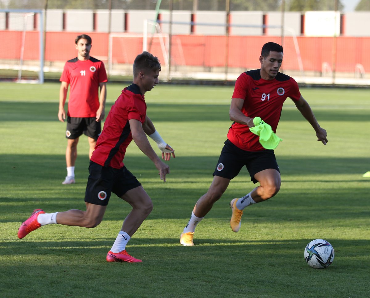 📸 Antrenmandan kareler...