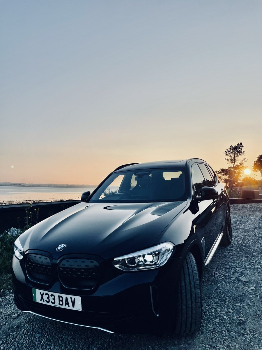 Cheeky weekend away to #Edinburgh with these two <a href="/eating_ideas/">🍴Eating Ideas🍴</a> <a href="/jackiesblogspot/">Jacqueline Baker</a> 🥰🥰 with the brand new iX3 electric from <a href="/Bavarian_BMW/">Bavarian Belfast</a>