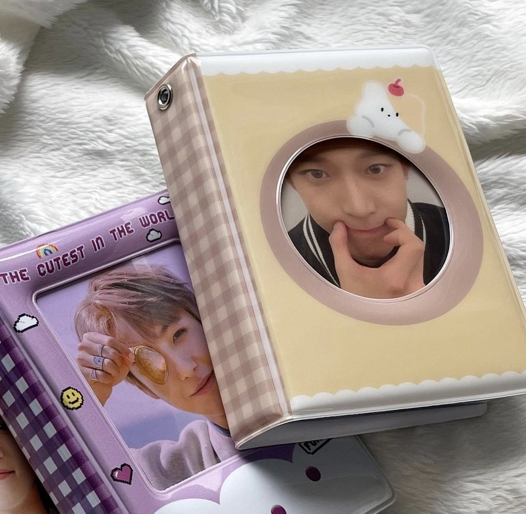 mochigoods0205's tweet photo. [RUSH SG PO] doing a personal order for the collect books from @cuteness_i_like 

$17 SGD each! 
2nd payment required

deadline: 5/9 1600
#mochigoodsGOs 🍡 https://t.co/wPhANo2XOM