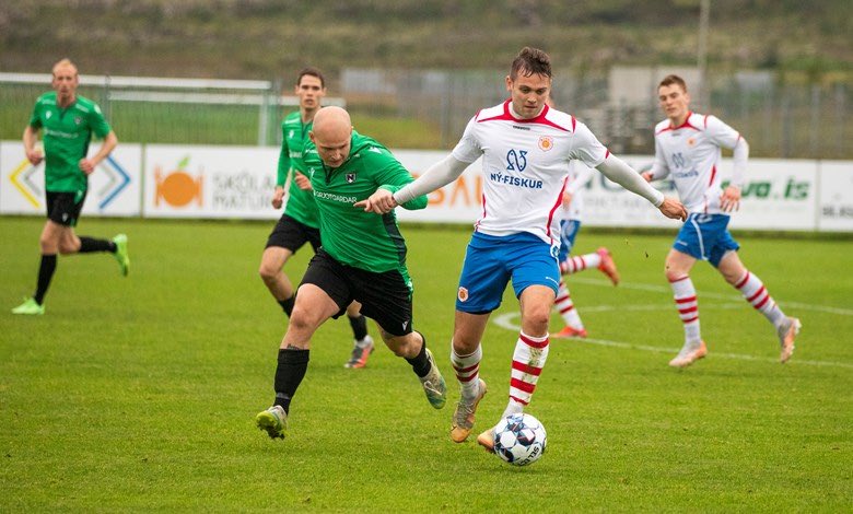 Njarðvík verður alltaf Njarðvík í Njarðvík, leiddi <a href="/Onkelinn6/">Einar Orri Einarsson</a> útaf Rafholts-vellinum í gær með 3 punkta í vasanum.