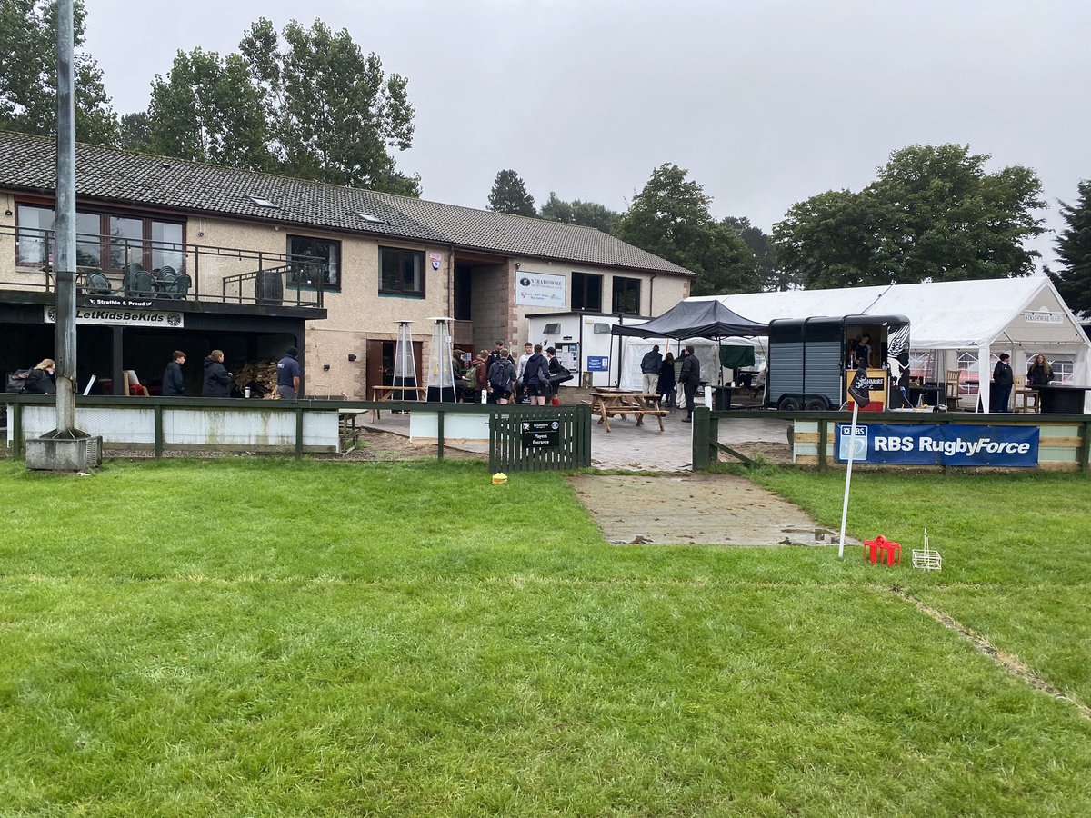 AngsYngEngrs's tweet photo. Neva going Solo in the horse box @Strathmore_RFC as she takes on a leadership role training other@YP in the way of the barista. May the bean be with you! @TNLComFund #AYEBarista #DYWpathways https://t.co/ZW3OooPHCq