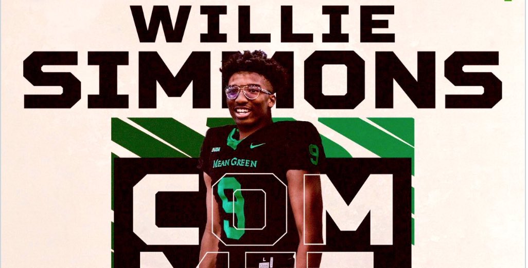 Ty_Dillon123's tweet image. One of my good friends was going to play in his first college game today. 🖤 #LL9