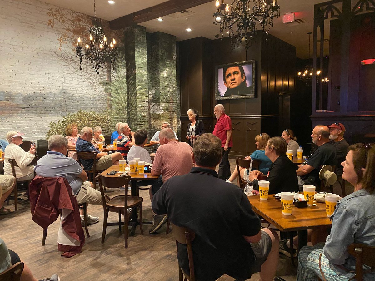 Johnny Cash Museum tweet media