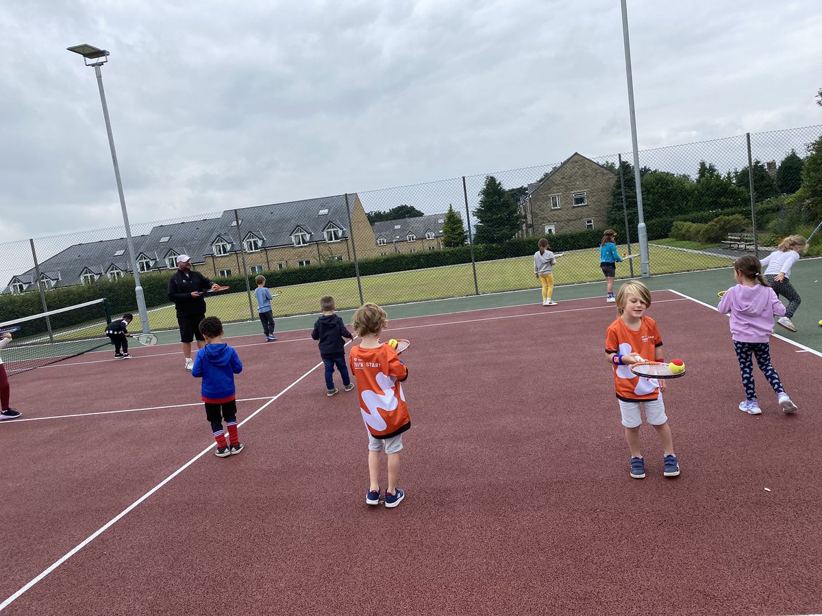 ClubNorthowram's tweet photo. What a great day so far at our second open day event at the club! 

Adults turn this afternoon! We have sessions from 16:00-17:00 and free play from 17:00-18:00! 

Fruit and drinks on site. All welcome 🎾 https://t.co/mMSMtJxqg4