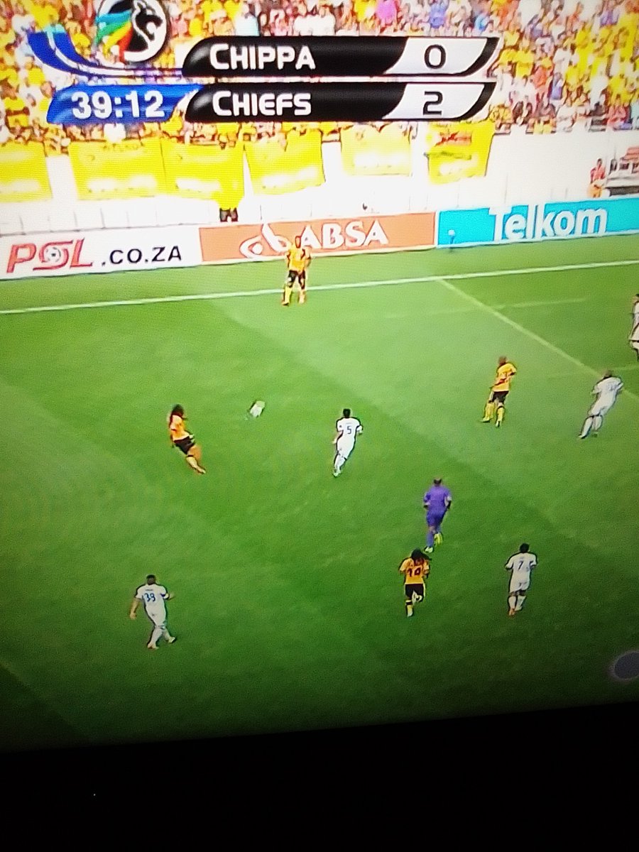 kealeboga_SA's tweet photo. Here I am watching a repeat of 2014/15 match. Same coach Stuart Baxter. Parker is the only '1Man Standing' when Katsande could score goals. Heee👏👏👏👏 https://t.co/cor9fIFARt