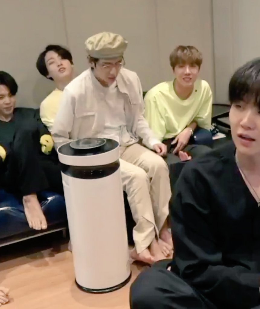 amorevkoo's tweet photo. understandable taehyung https://t.co/zPmqYFa81N