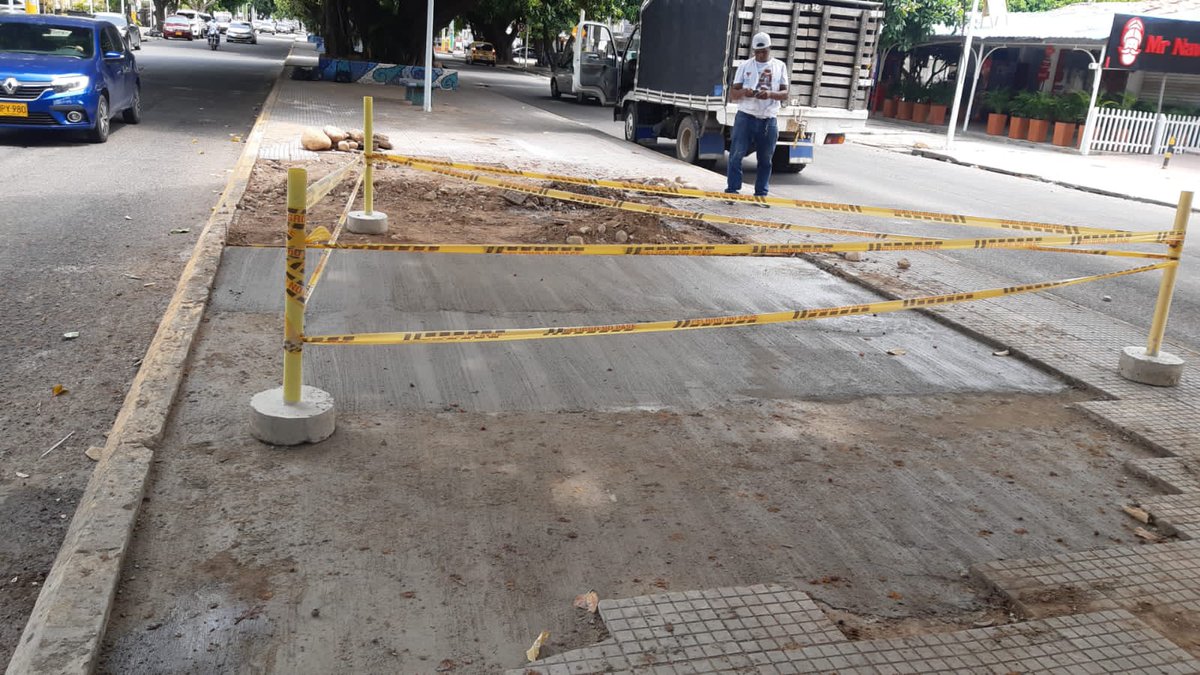 ManjarresSole's tweet photo. @gabimuvdi @emduparsa @mellocastro @ConcejoVpar @guico2007 Trabajamos con el alma y el ❤cada día por nuestra ciudad 🙏No publiques fotos viejas.Esta es la actual.Todo lleva sus trámites legales y cada dia trabajo junto a mi equipo por mejorar los procesos de @EmduparESP y apoyando al Sr.Alcalde en su gestión @MelloCastroG @AlcaldiaVpar https://t.co/NqgL6sVBNS