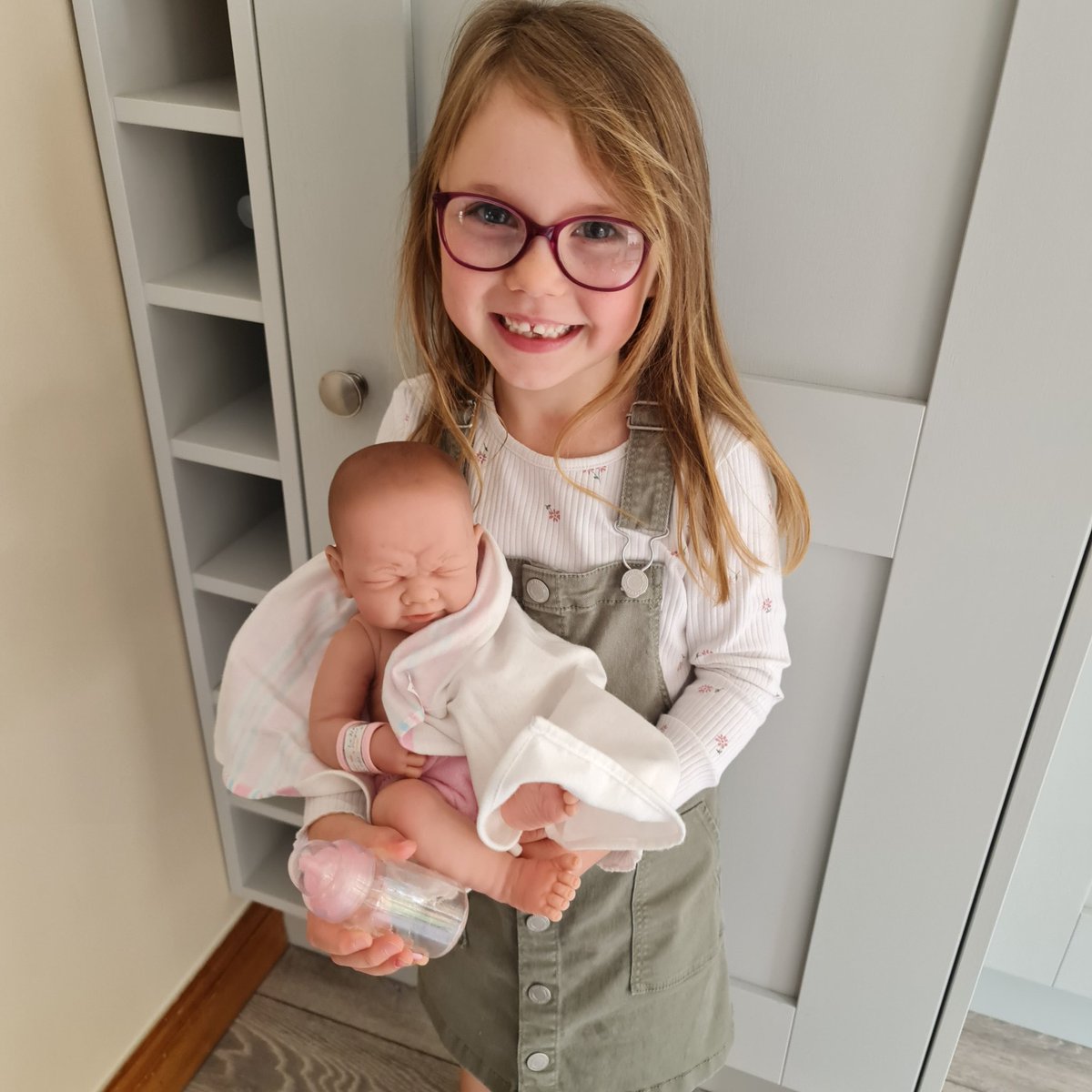 Giveaway over on instagram but taking entries here as Izzy says its nice to be nice. 22 x sets of this vde driver set. Comment/retweet if you want an entry 💪