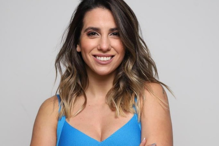 LANACION's tweet photo. Cinthia Fernández presentó su canción de campaña para las PASO: “Se dice que soy hueca” https://t.co/0fMqc7KPgg https://t.co/IoQNOesp0y