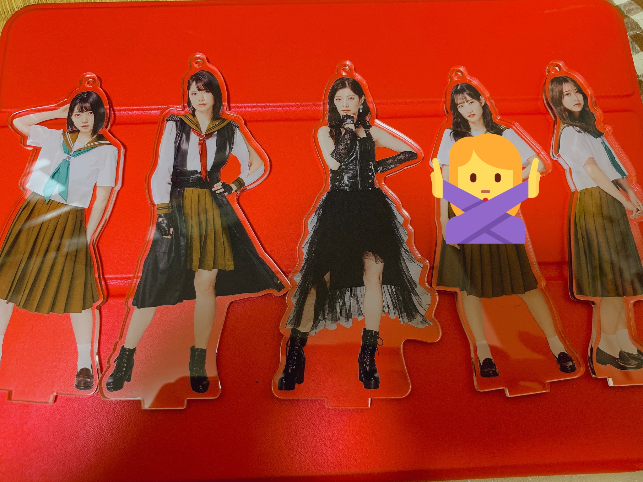 AKB48 岡田奈々マジムリ学園 LOUDNESS アクリルスタンドキーホルダー