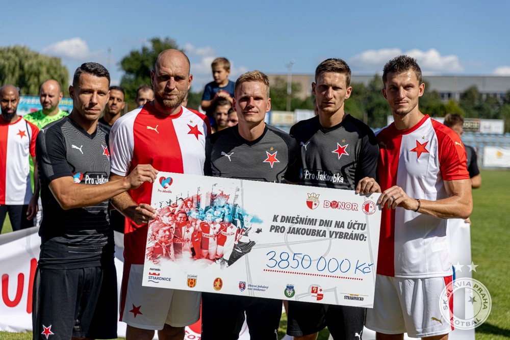 slaviaofficial's tweet photo. #proJakoubka Jandu se vybralo už přes 4 000 000 Kč! Děkujeme všem, kteří přispěli! 👏👏👏

Více o Jakoubkově příběhu najdete na https://t.co/WiWsalVPrL, kde také můžete přispět na jeho léčbu. https://t.co/sYa3mbYOWZ