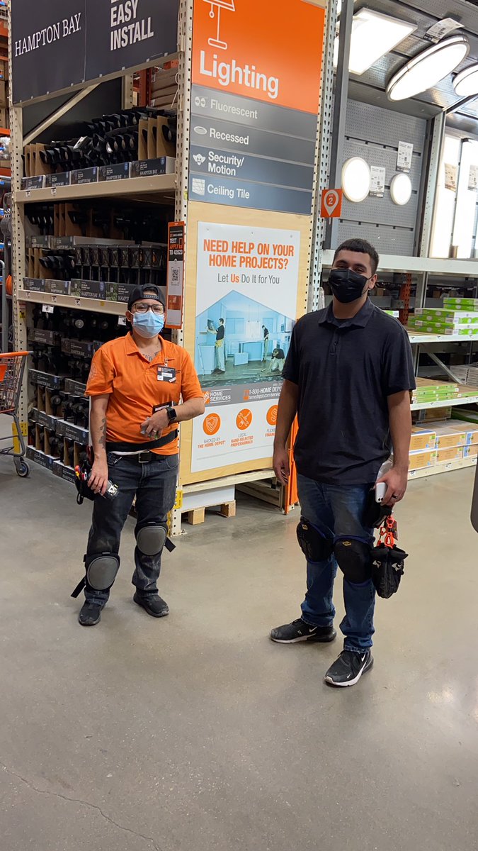shawncheuka's tweet photo. @chance_lowry @Kevin_c_lam1111 @JarrodFarmer4 store support at 565/Pasadena. https://t.co/bm0dbLLRn1