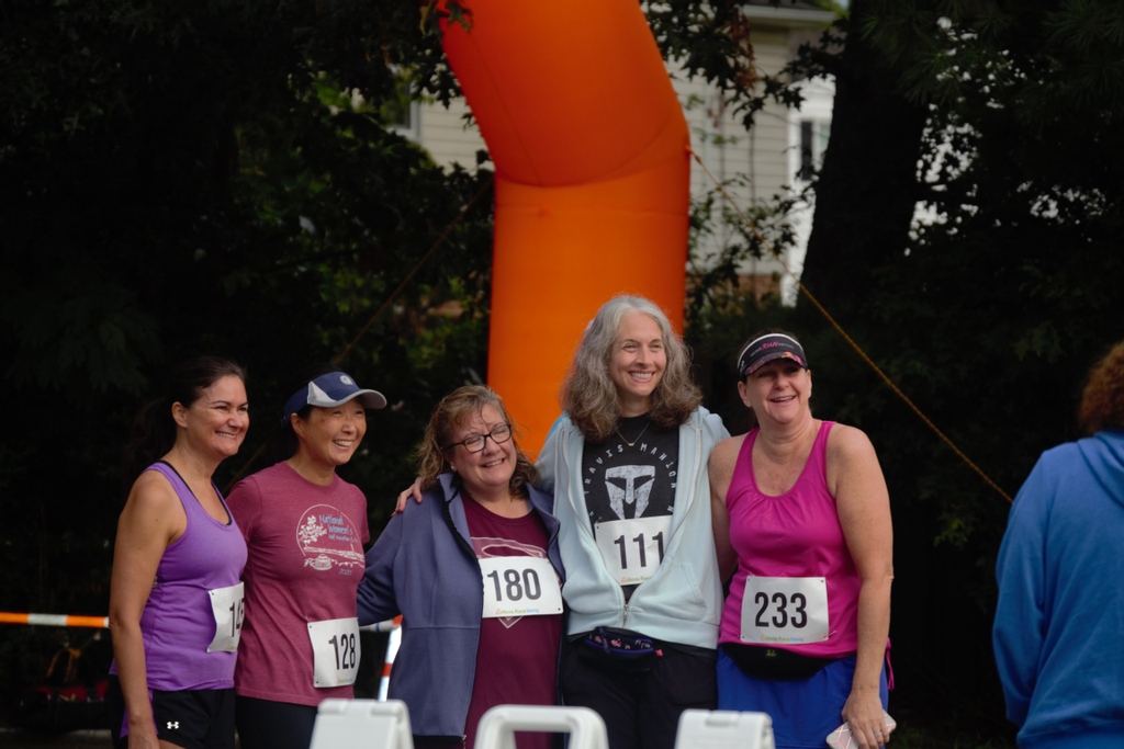 GoodShepherdCC's tweet photo. Our International Festival was off to a running start with the 5K and 1M run! Thank you to everyone who joined us. Take a look at the pictures and see if you can spot some familiar faces!
#5K #InternationalFestival #Run #GoodShepherdVA #ArlingtonDiocese https://t.co/9jh2Ag0uwS