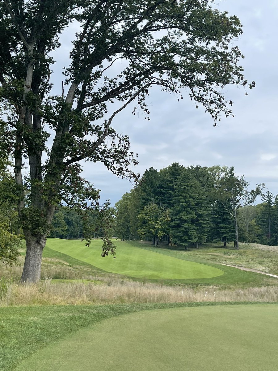 Beautiful day to play <a href="/PfauCourse/">The Pfau Course at Indiana University</a> for the first time. Trifecta weekend with ⚽️ host @Swaggym26 in town (go <a href="/XavierMSOC/">Xavier Men's Soccer</a>!) and a visit with our <a href="/IndianaUniv/">Indiana University</a> freshman daughter. Life is good!