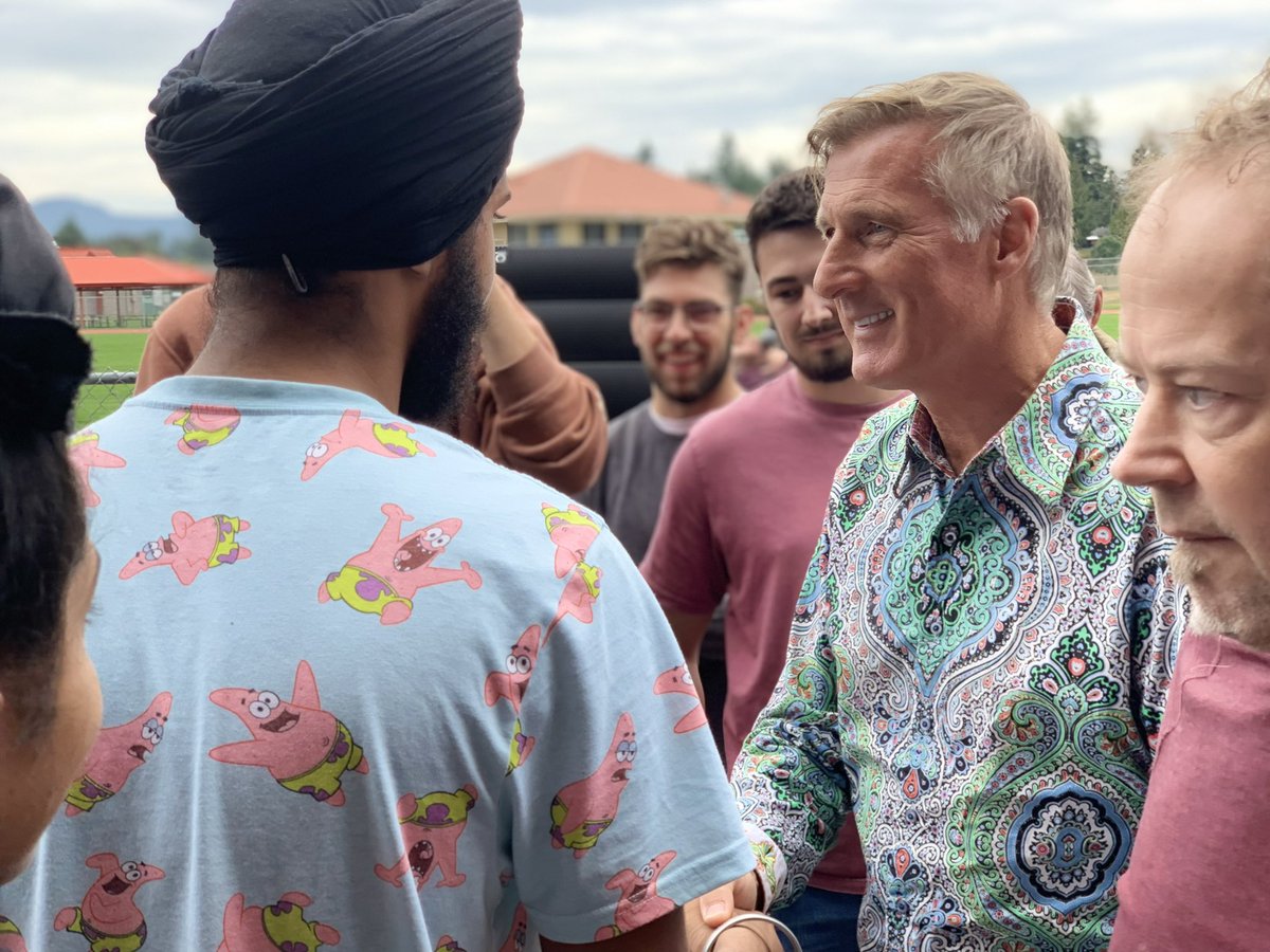 MaximeBernier's tweet photo. MAD MAX BC ELECTION TOUR 

I love the crowd in Abbotsford!
#VotePPC https://t.co/JczIP2N3it