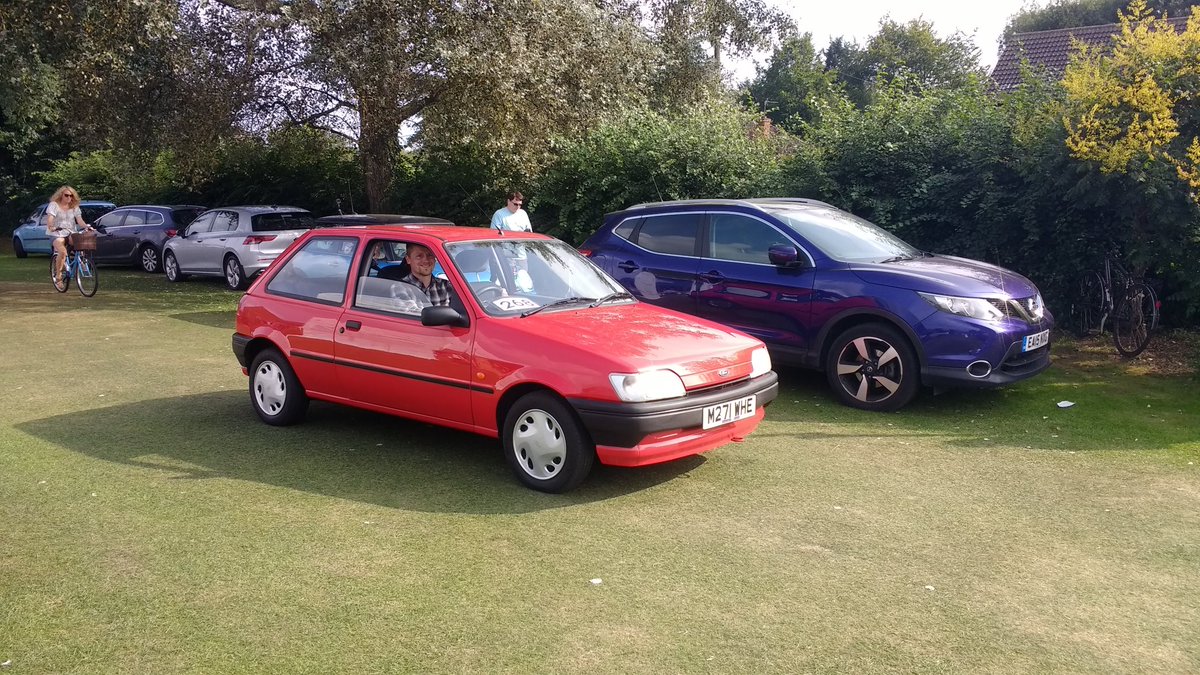 TK42138's tweet photo. Two very tidy 90's Fords. A Fiesta mk3 and a Probe. Both in superb condition. #HemingfordAbbots #AClassicAffair #NinetiesClassics #FiestaMk3 #FordProbe https://t.co/VwFFeFvhSw